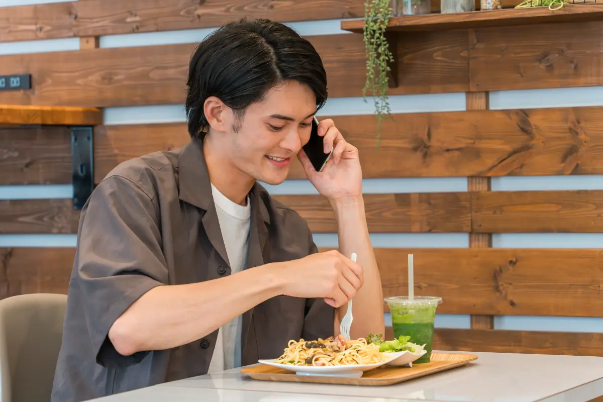 かけ放題つき3,256円(1GB)で使える!
